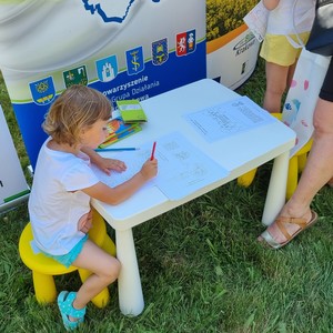 Fotorelacja - zdjęcia przedstawiają uczestników Święta Organizacji Pozarządowych.