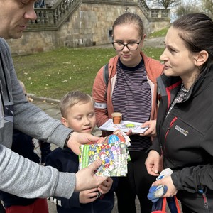 osoby biorące udział w sprzątaniu Gminy 
