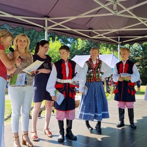 Fotorelacja - zdjęcia przedstawiają uczestników Święta Organizacji Pozarządowych.