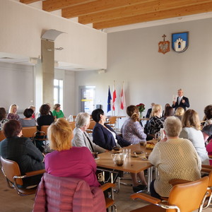 Nauczyciele uczestniczący w spotkaniu 