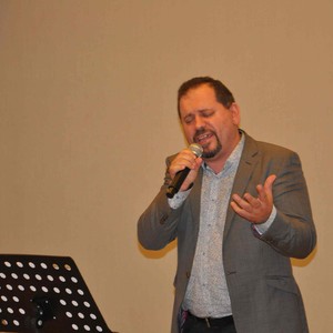 Zdjęcie przedstawiające występ muzyków