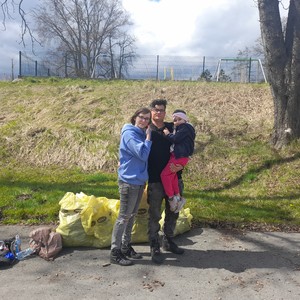 osoby biorące udział w sprzątaniu Gminy 