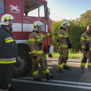 uczestnicy otwarcia ulicy 