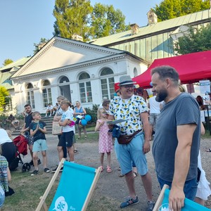 Fotorelacja - zdjęcia przedstawiają uczestników Święta Organizacji Pozarządowych.
