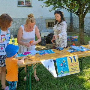 Fotorelacja - zdjęcia przedstawiają uczestników Święta Organizacji Pozarządowych.