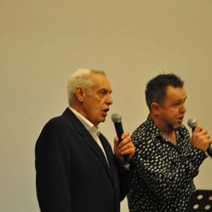 Zdjęcie przedstawiające występ muzyków