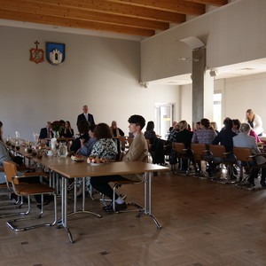 Nauczyciele uczestniczący w spotkaniu 