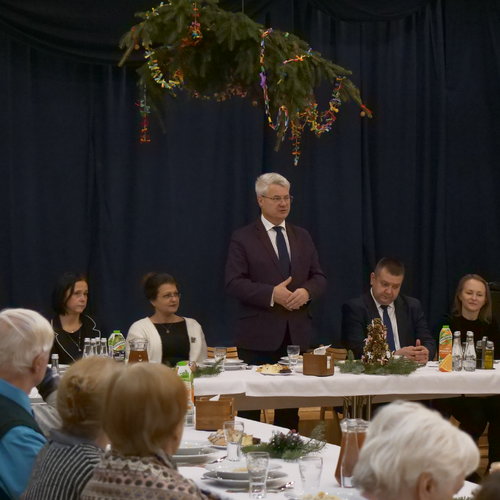 Obraz główny aktualności o tytule Spotkanie Wigilijne z kolędowaniem 